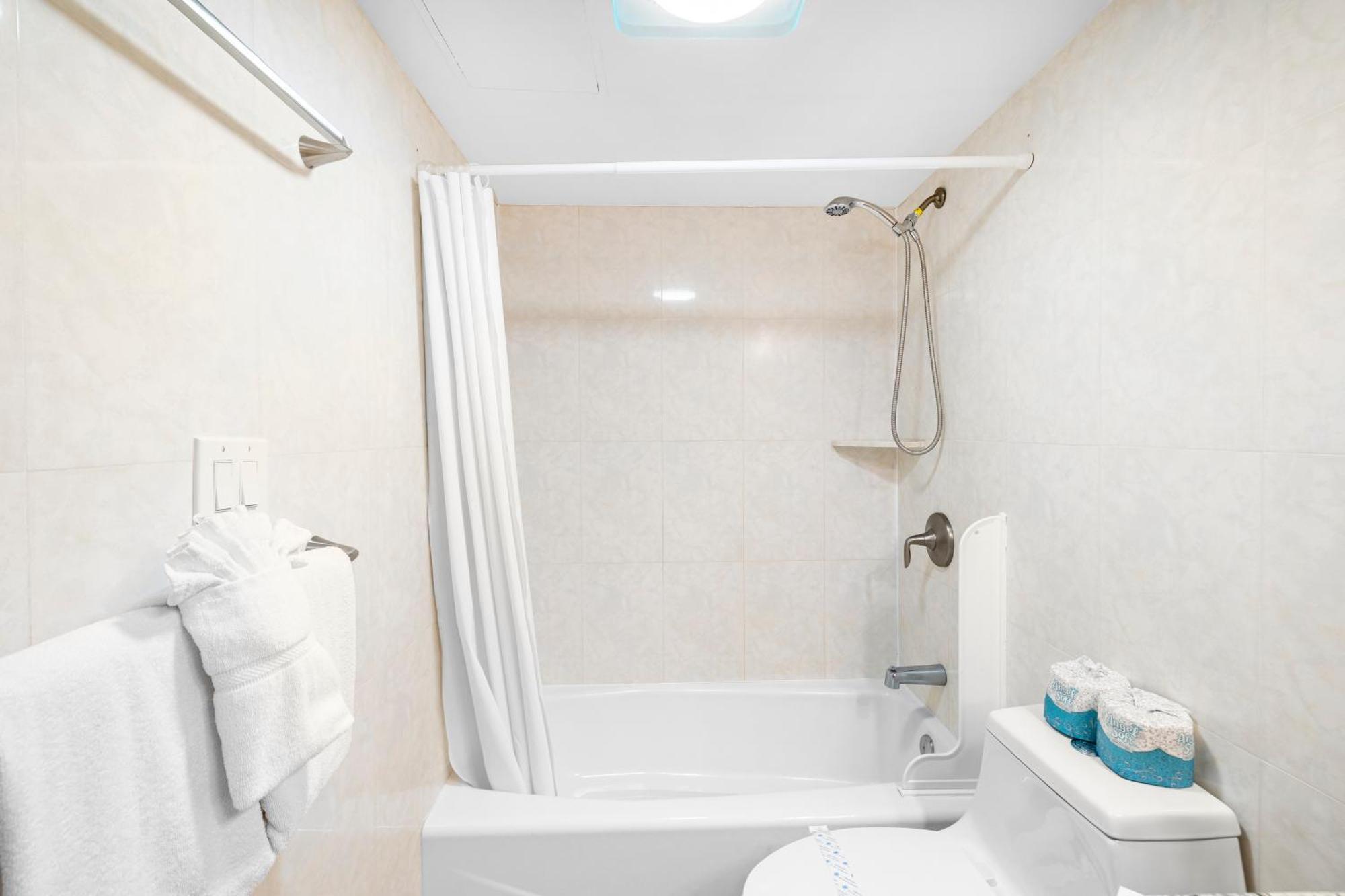Great Ocean View Condo, Near Beach With Free Parking! Гонолулу Экстерьер фото
